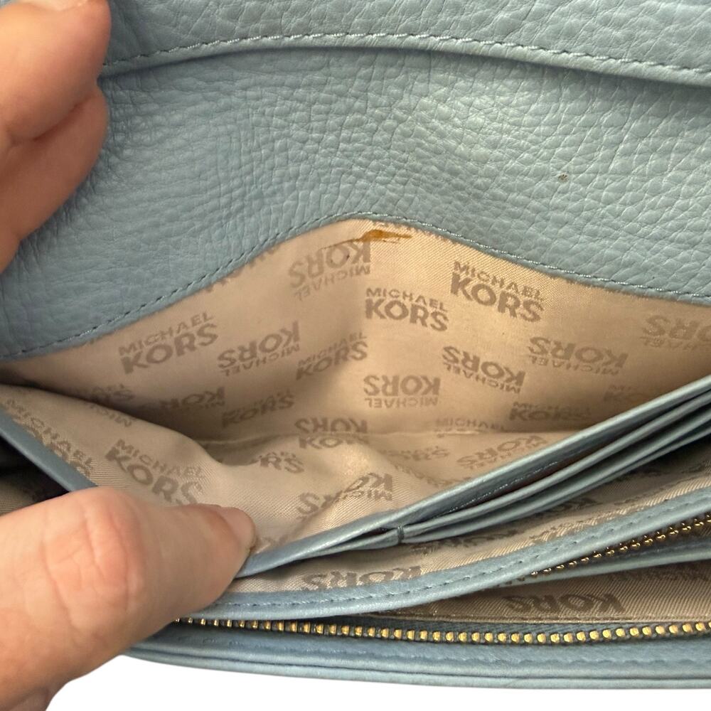 Michael Kors Blue Pebbled Leather Jet Set Long Wallet - Picture 7 of 8